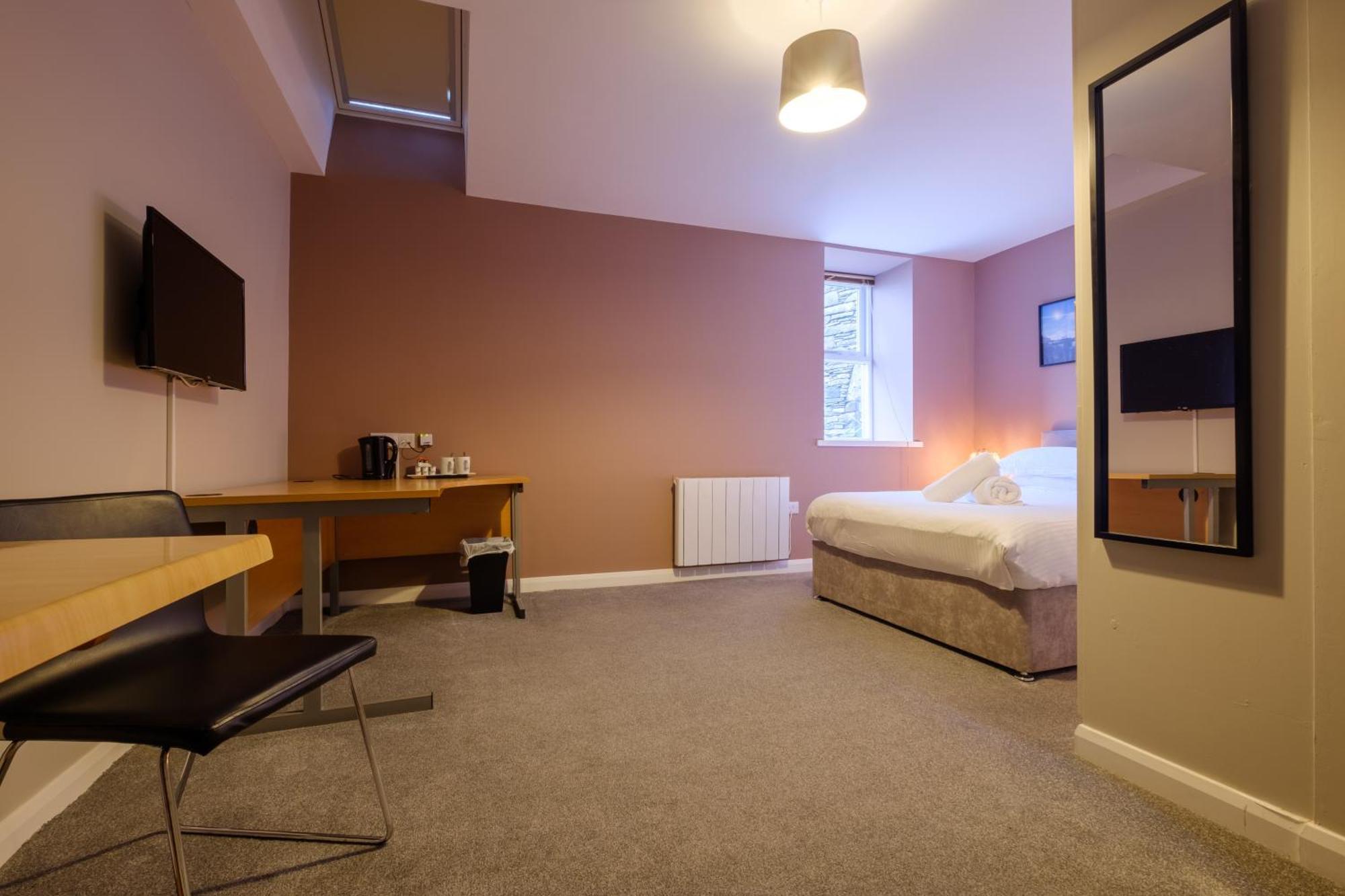 Station Lodge - Free Off-Site Health Club Access With Pool, Sauna, Steam Room & Gym วินเดอร์เมียร์ ภายนอก รูปภาพ